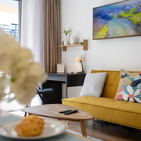 Vivid Studio With Balcony With Free Private Parking Budapest Exterior photo