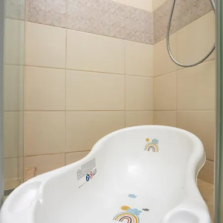 Vivid Studio With Balcony With Free Private Parking Budapest Exterior photo