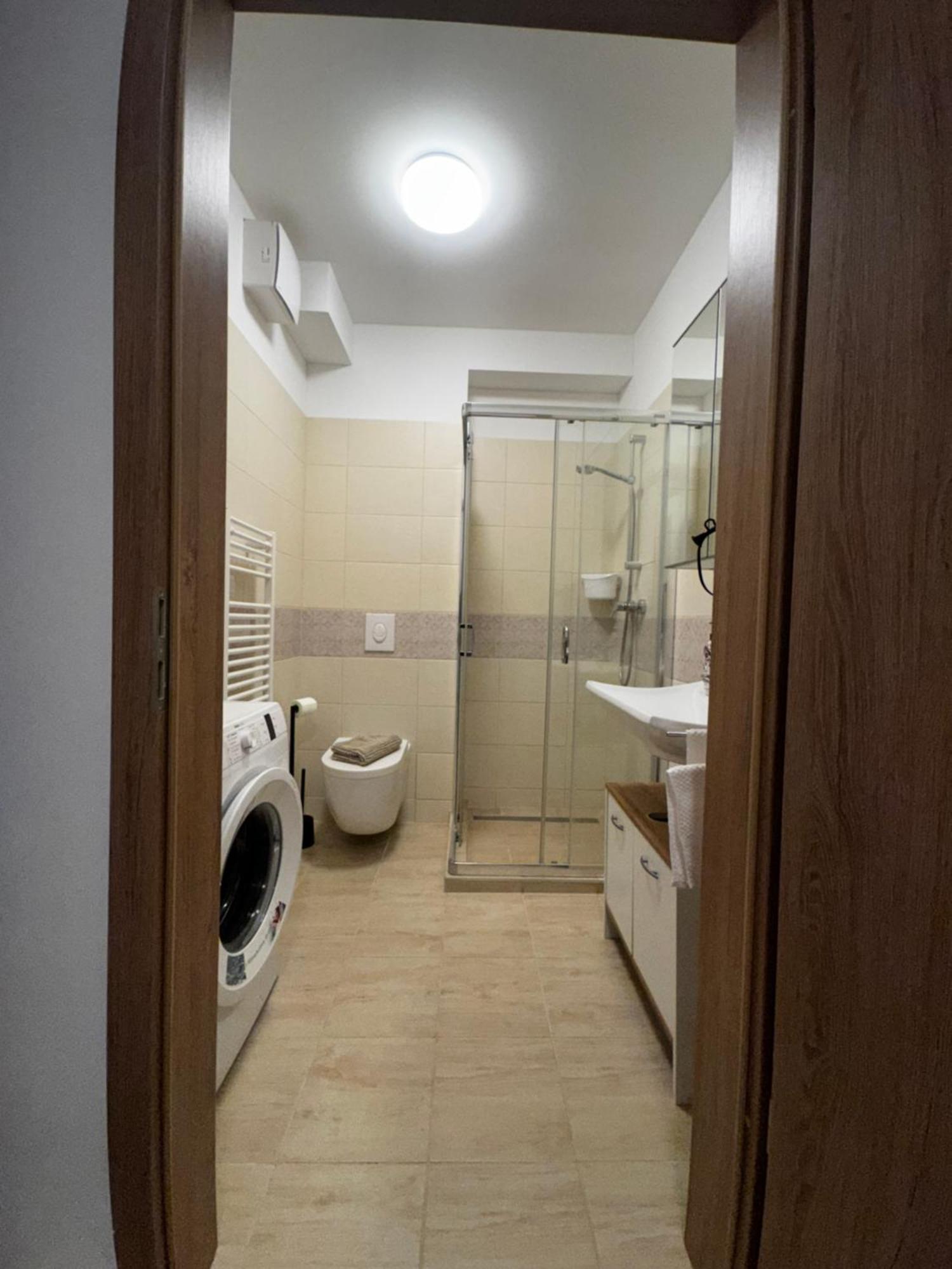 Appartement Vivid With Balcony With Free Private Parking Boedapest