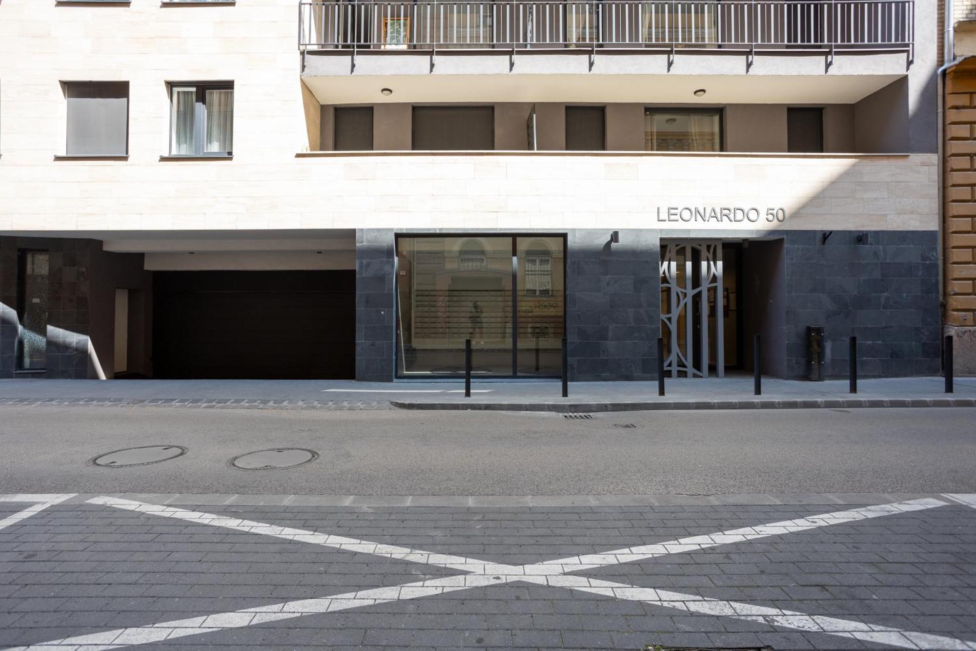 Vivid With Balcony With Free Private Parking Apartmán Budapest